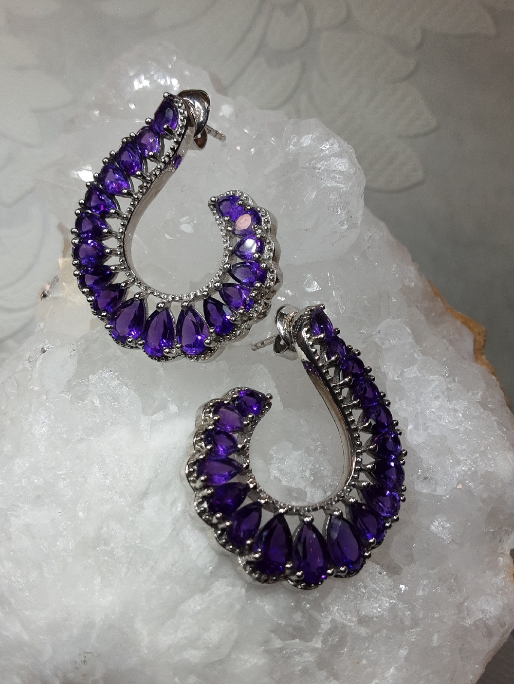 925 Genuine African Amethyst Earrings.